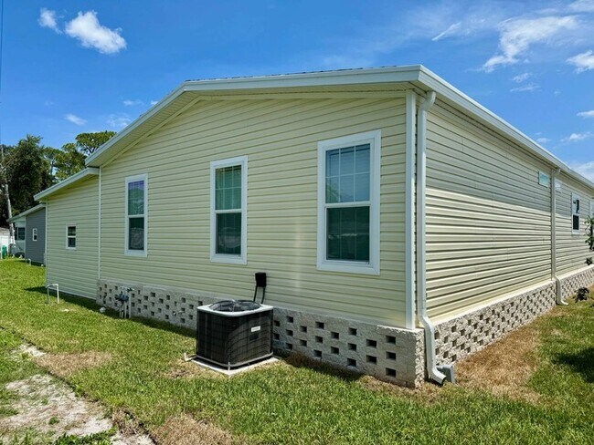 Building Photo - 1268 Patriot Pl