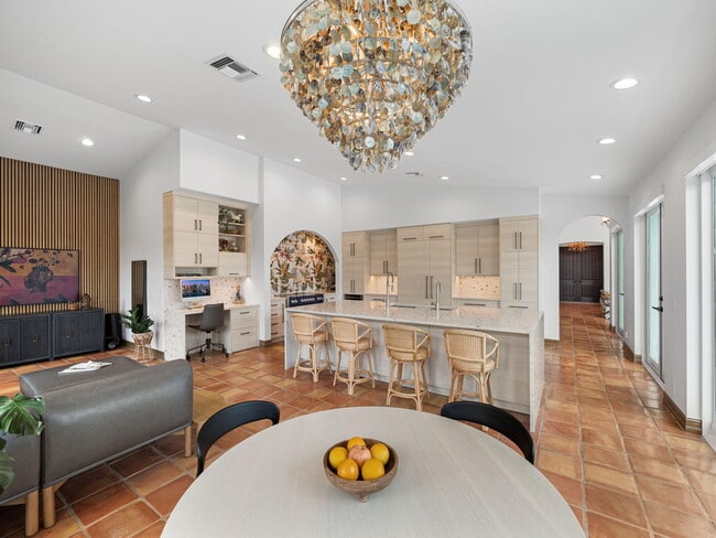 Building Photo - 3299 Bridgegate Dr