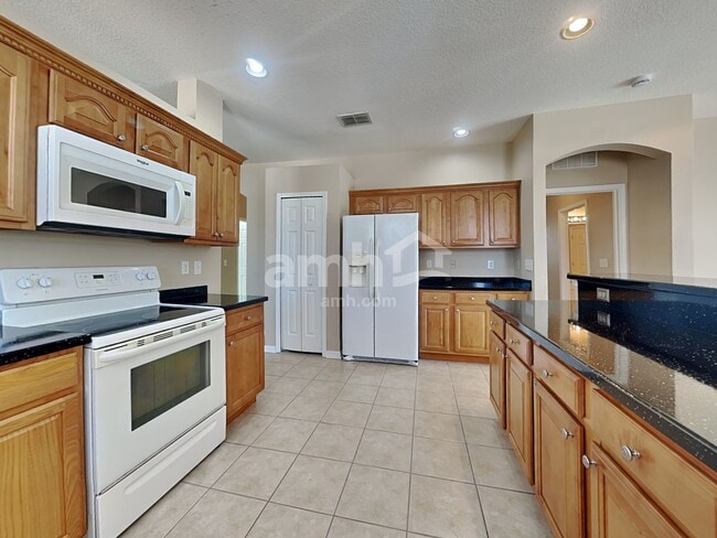 Building Photo - 24600 Victoria Wood Ct