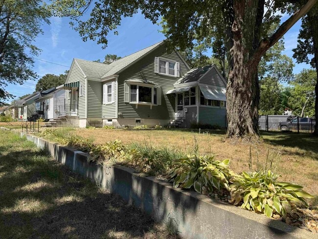 Primary Photo - 534 Vinton St
