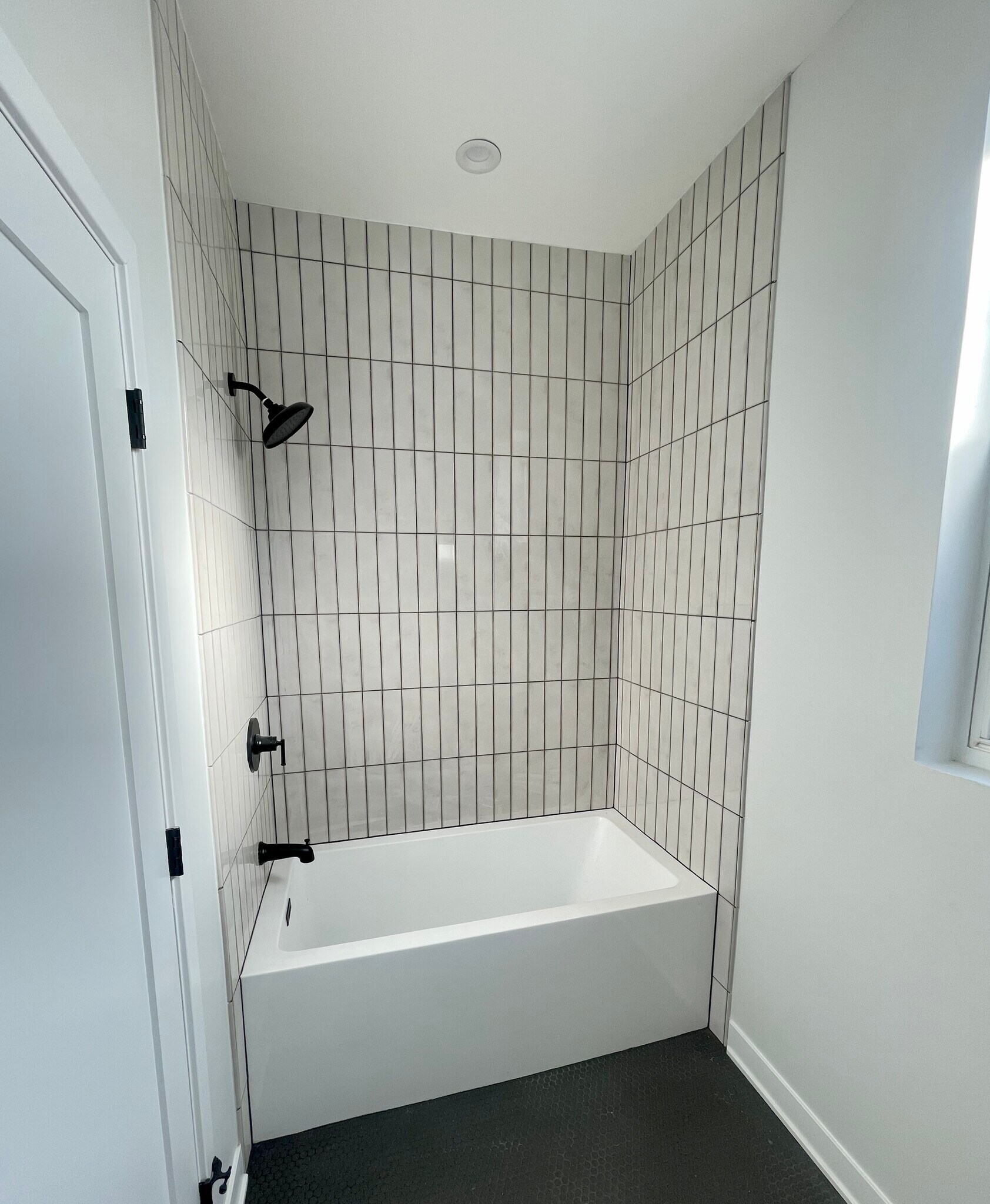 Building Photo - 3006 N Troy St