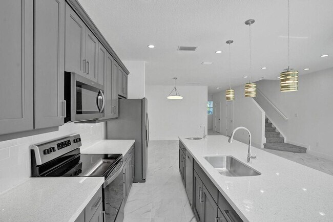 Building Photo - Gorgeous New 3 bedroom 2.5 Townhouse in Deerfield Beach, Sandpiper Pointe (2 Story)