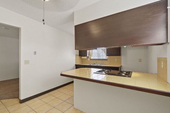 Building Photo - 5440 Viceroy Dr