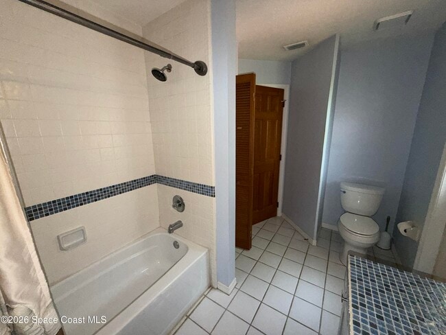 Building Photo - 925 Falls Trail