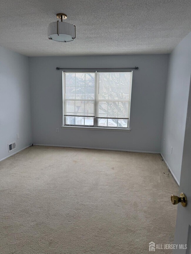 Building Photo - 3214 Winder Dr