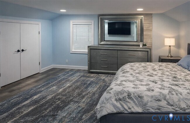 Building Photo - 12305 Cedar Ln