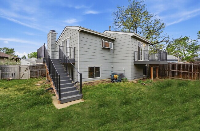Building Photo - $2,895.95 - 3 Bed, 2 Bath Home in Arvada with Central AC, and Fenced in Yard!