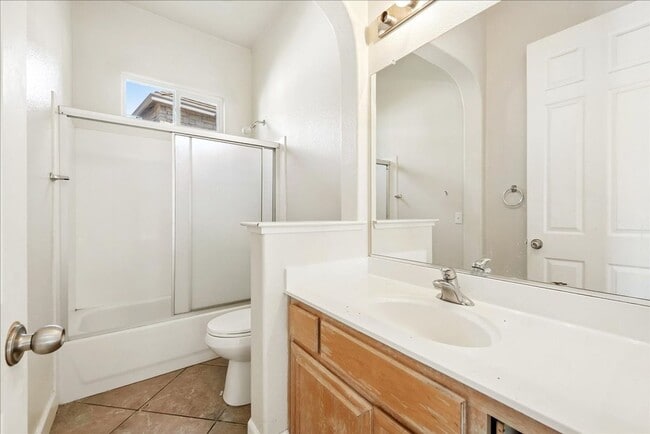 Building Photo - 5733 Spenlow Way