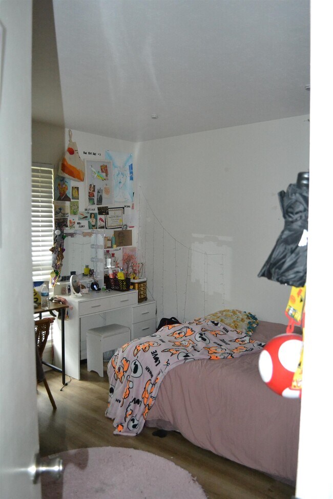 Building Photo - 412 Westwood Dr