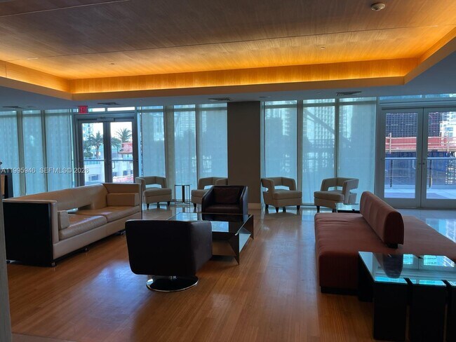 Building Photo - 55 SE 6th St