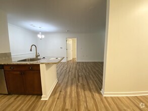 Building Photo - First Floor, Two Bedroom, Two Bathroom upd...