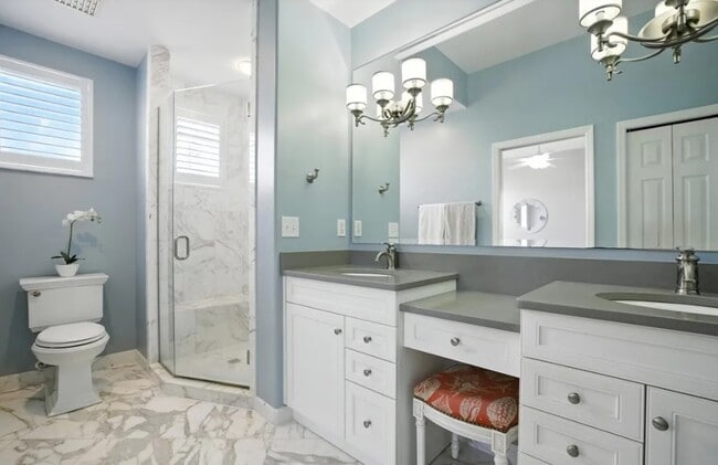 Building Photo - 17020 Willowcrest Way