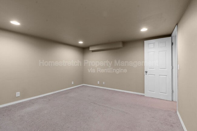 Building Photo - 11860 Shallowbrook Dr