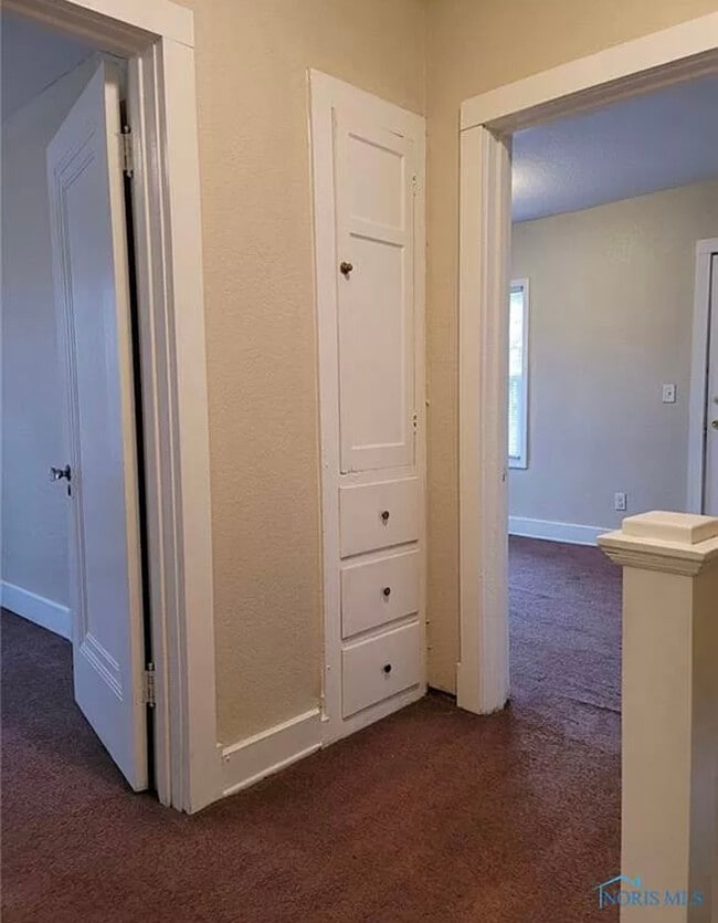 Building Photo - 123 Central Ave