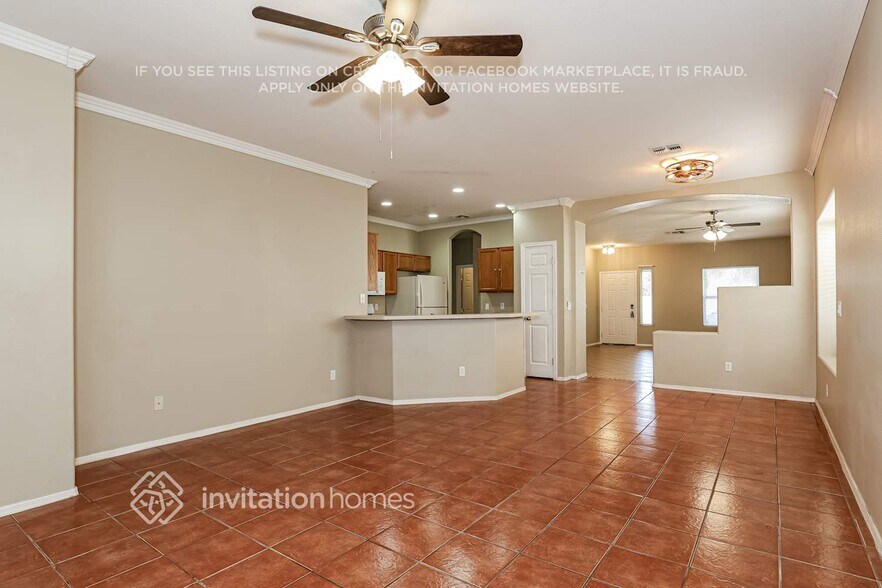 Building Photo - 3871 N 141st Dr