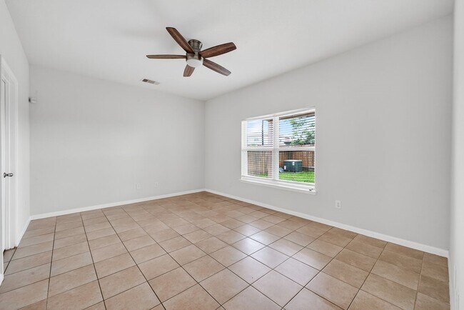 Building Photo - 228 Elm Patch Dr