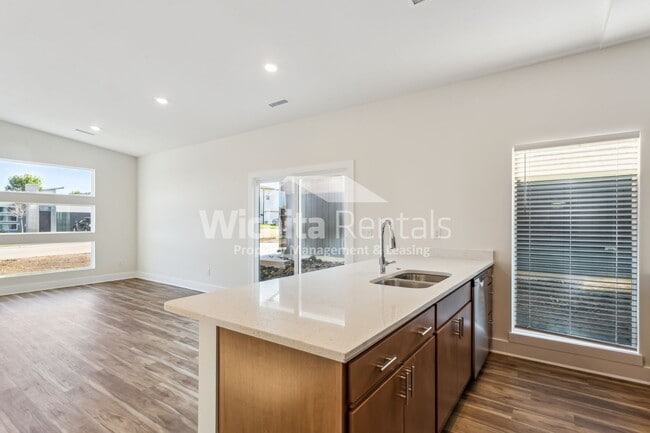 Building Photo - Brand new build - 3 bedroom 2 bath home in...