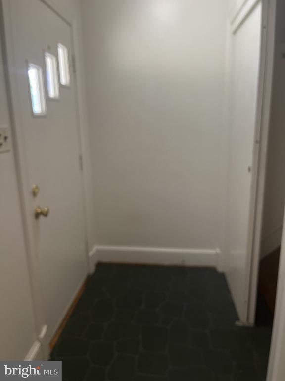 Building Photo - 4906 Hood Dr