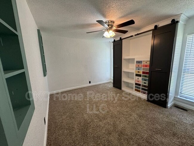 Building Photo - 2501 Kathy Ct