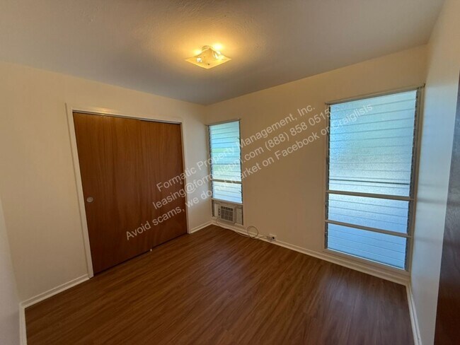 Building Photo - Pet Friendly! -  Beautiful 4-Bedroom, 3-Ba...