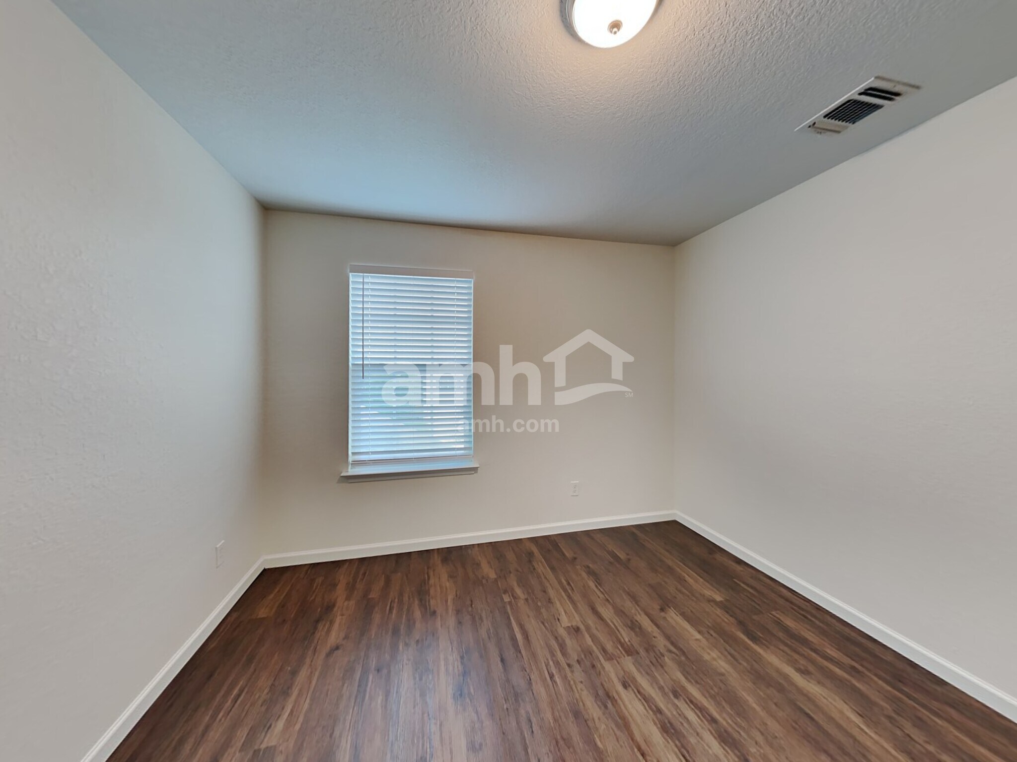 Building Photo - 2417 York Bend