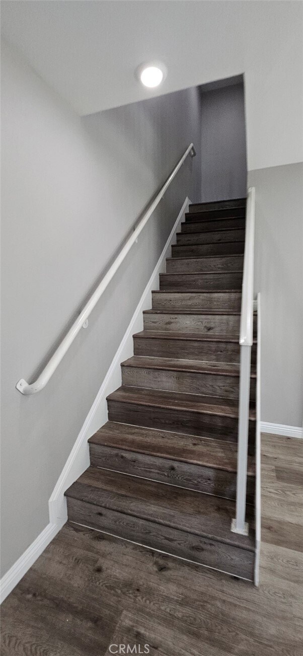 Building Photo - 12308 Valley View Ave