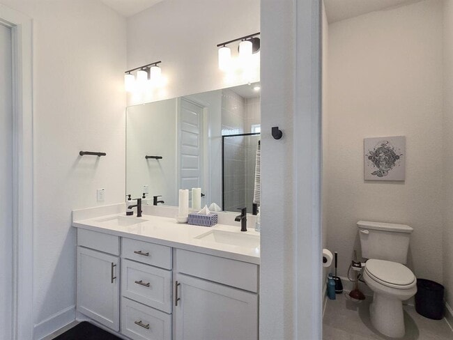 Building Photo - 4914 Seadrift Dr