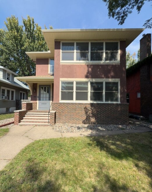 Building Photo - 1439 St Clair Ave