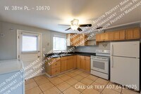 Building Photo - W. W 38th Pl