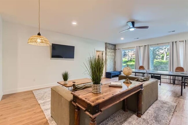 Building Photo - 107 Blue Ridge Trail