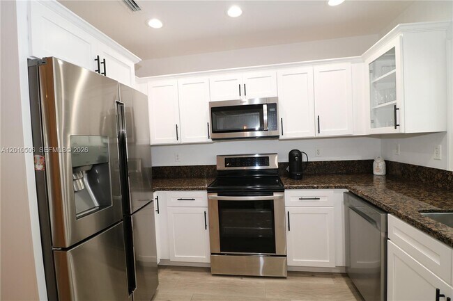 Building Photo - 7961 SW 110th Ter