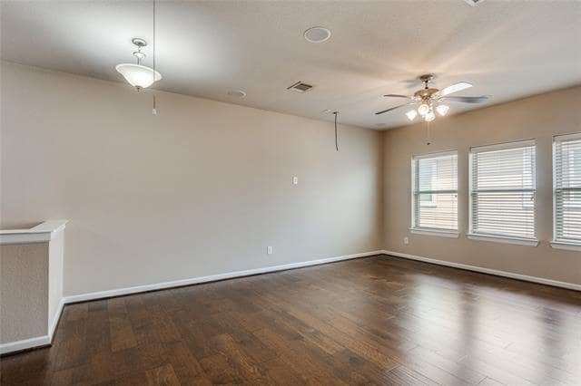Building Photo - 5804 Silverton Ave