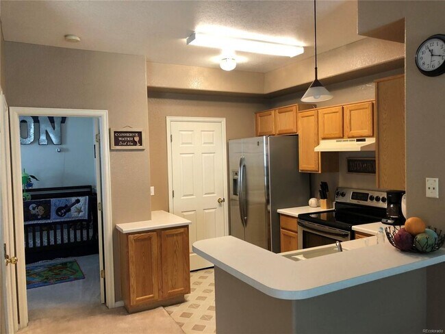 Building Photo - 8381 S Upham Way