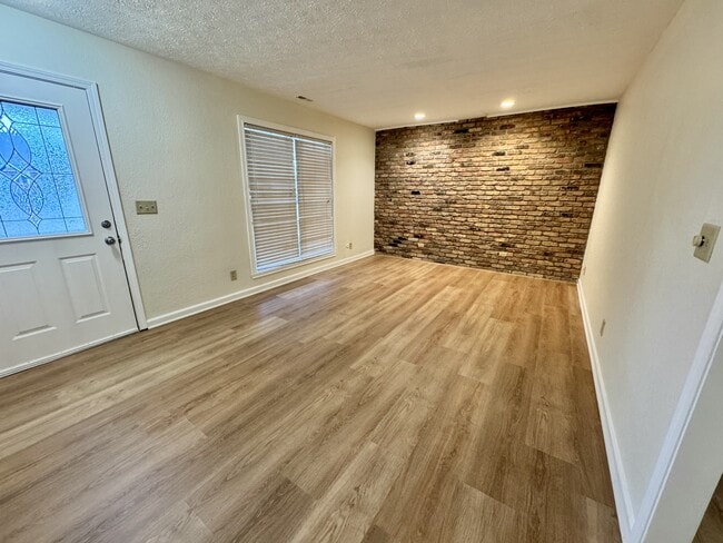 Building Photo - 4012 Liberty St