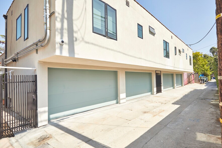 Building Photo - 640 Santa Clara Ave