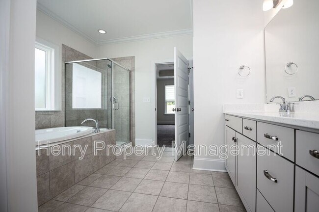Building Photo - 1017 Blackpool Ct