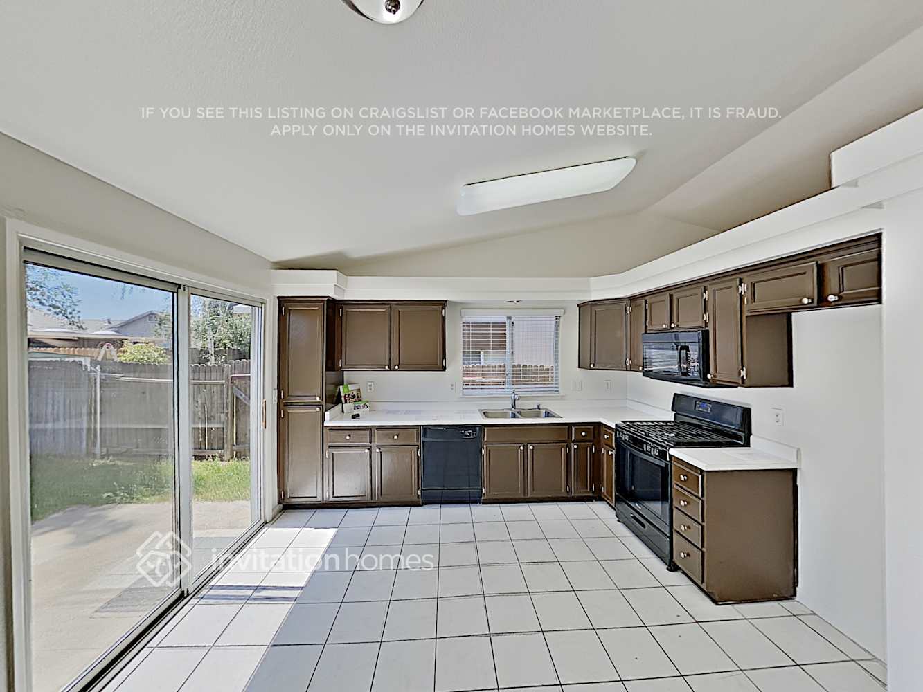 Building Photo - 1620 Rodeo Way