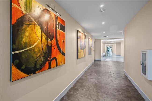 Building Photo - 3030 NE 188th St