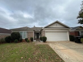 Building Photo - Beautiful Total Electric Home