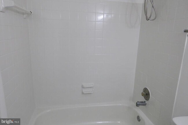 Building Photo - 3514 Cranmer Mews