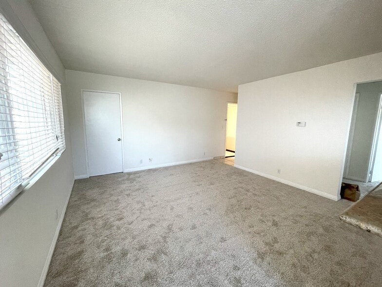 Main Room Including Coat Closet - 1126 Cypress Ave