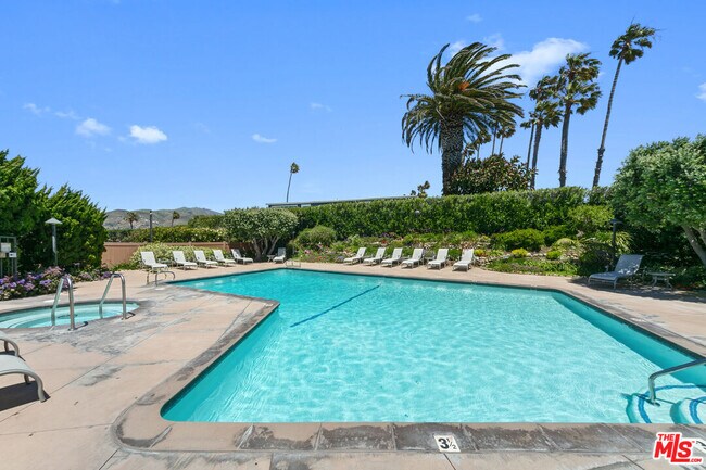 Building Photo - 29680 Zuma Bay Way