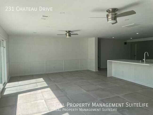 Building Photo - 231 Chateau Dr