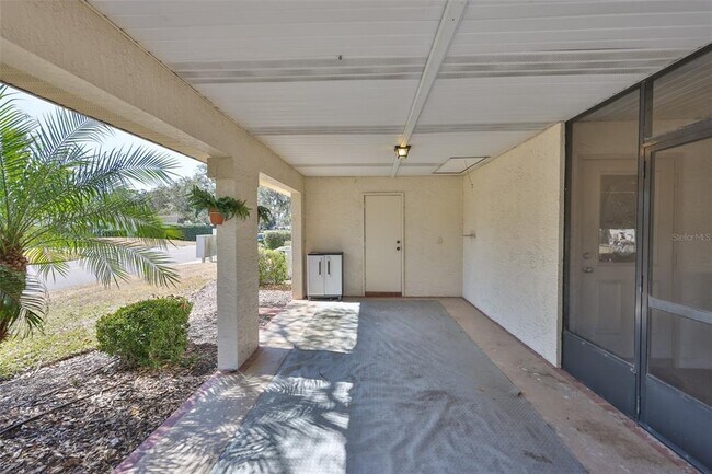 Building Photo - 2035 Hampstead Cir
