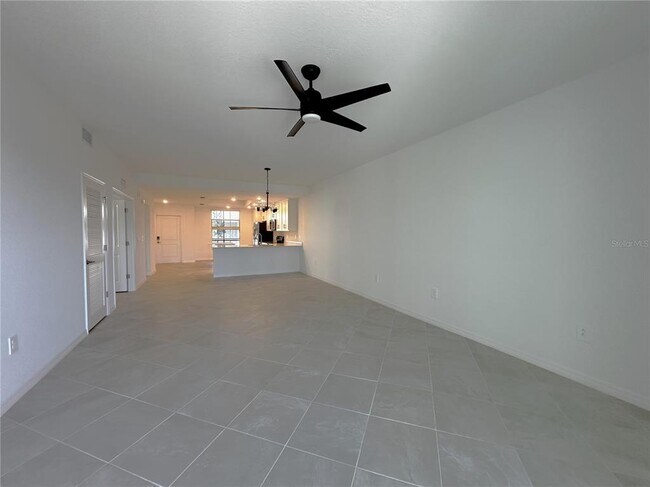 Building Photo - 14231 Heritage Landing Blvd