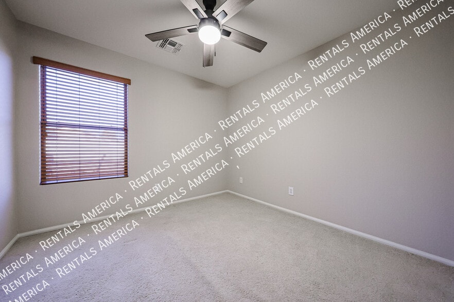 Building Photo - 42610 W Michaels Dr