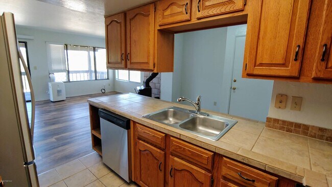 Building Photo - 1015 Fair St