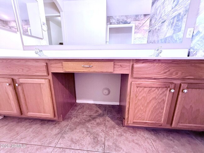 Building Photo - 29152 N Red Finch Dr