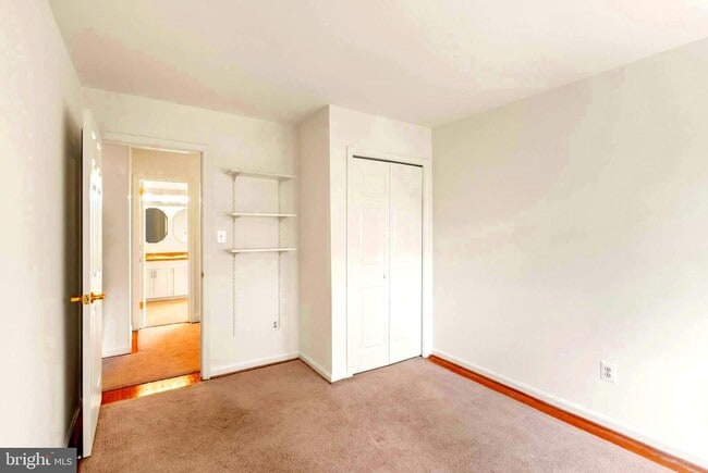 Building Photo - 7109 Davis Ct