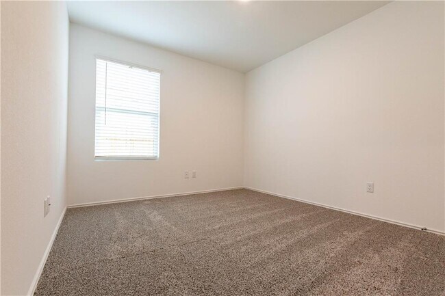 Building Photo - 288 George Neggan Ln